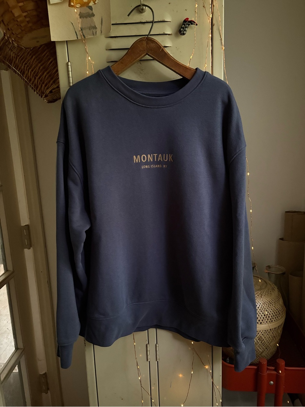 AE Everyday Luxe Graphic Crew Neck Sweatshirt “Montauk Long Island NY” - Picture 2 of 10